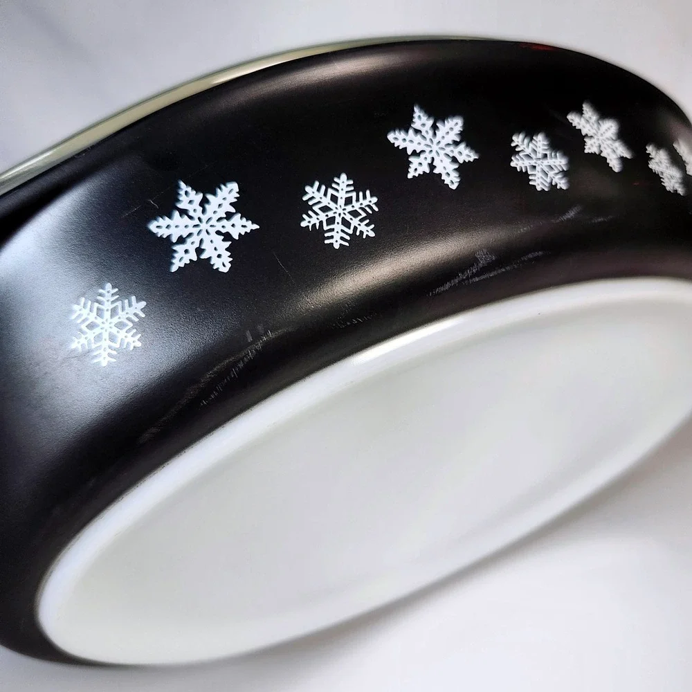 Vintage Pyrex MCM Divided Casserole Dish 1.5QT Black Snowflake Charcoal W/ Lid